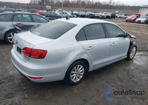 2013 Volkswagen Jetta Hybrid Se z USA, uszkodzony, nr VIN 3VW637AJXDM253733